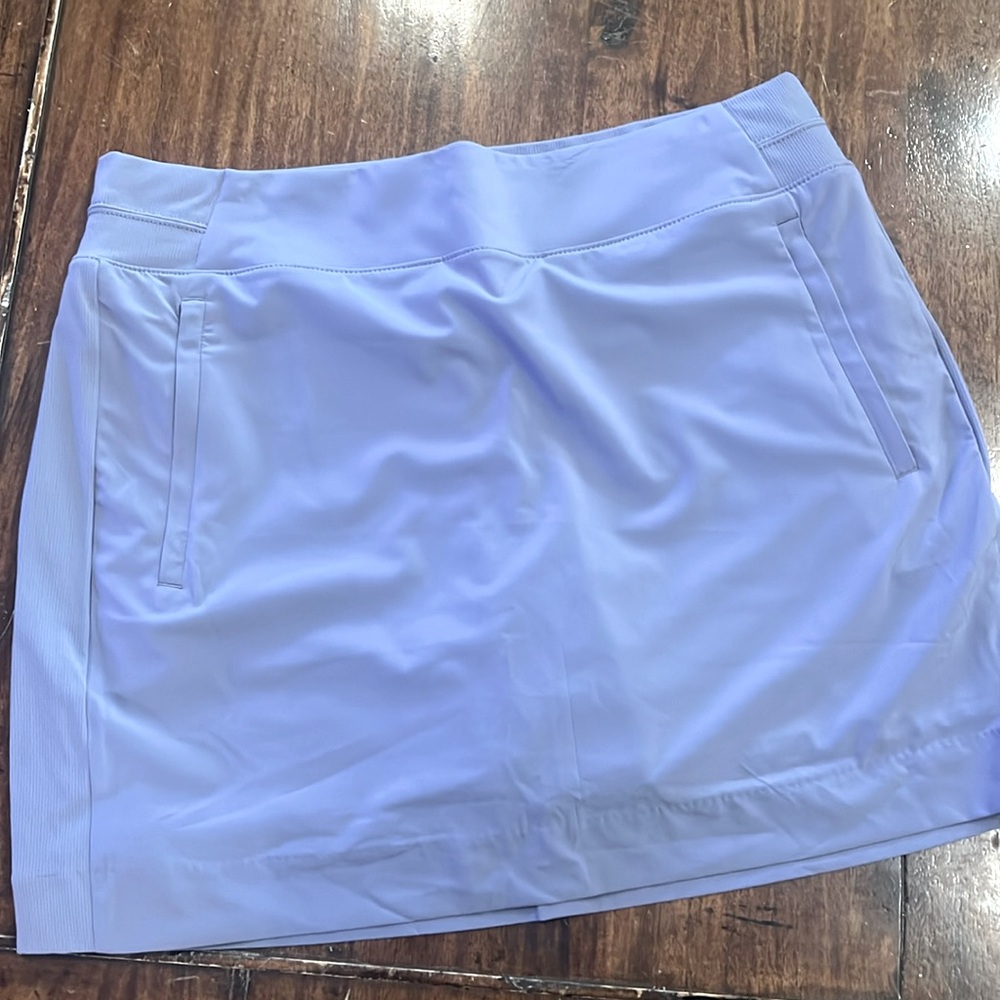 Athleta Brooklyn 16” skort size 14